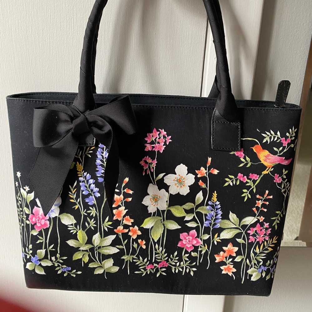 Bag - Picture 2 of 4